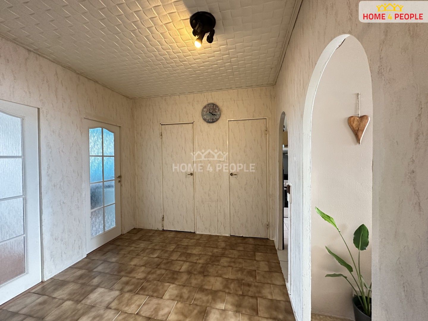 Pronájem bytu 3+1 72 m² - foto 2