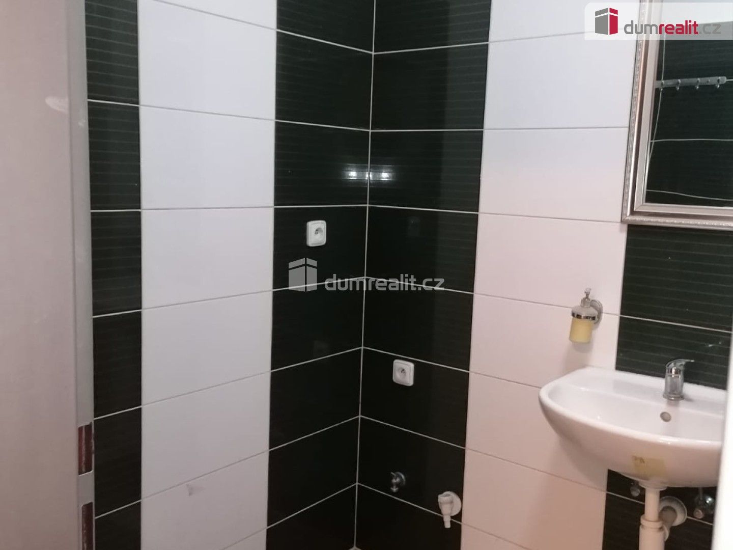 Pronájem bytu 2+kk 43 m² - foto 9