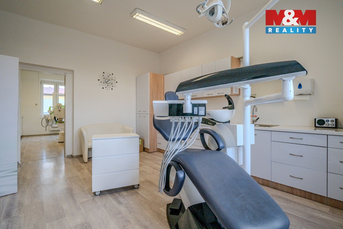 Prodej komerčního prostoru 149 m² - foto 1