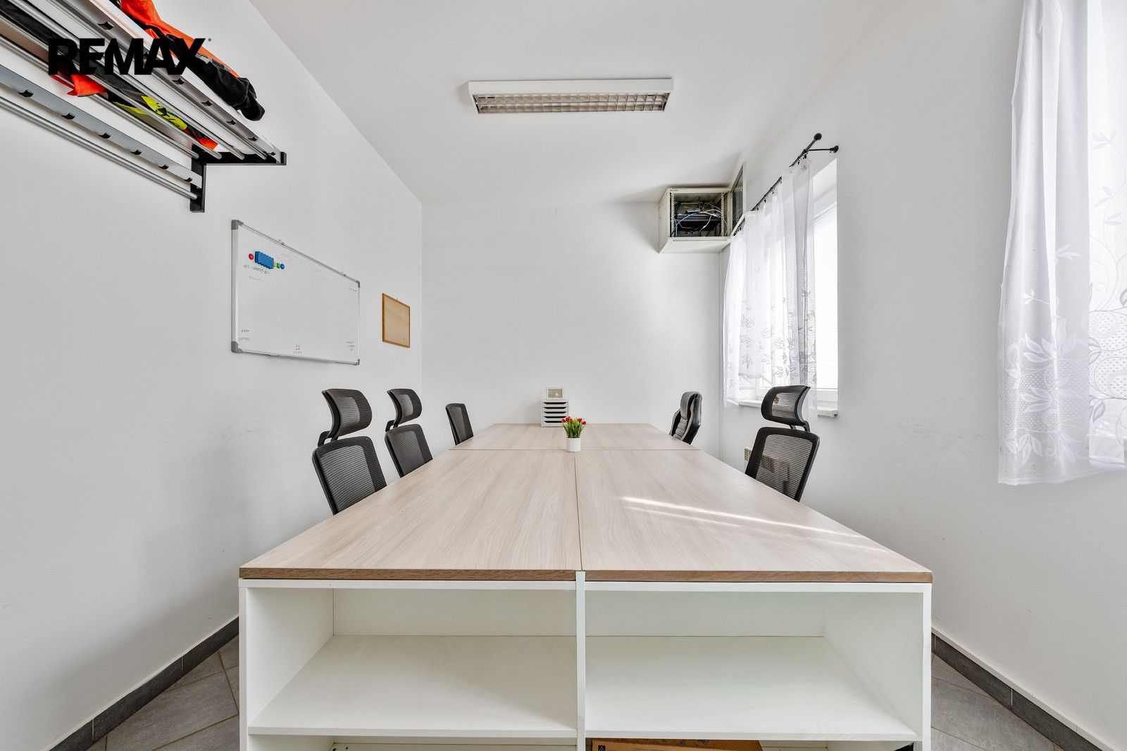Prodej komerčního prostoru 11173 m² - foto 11