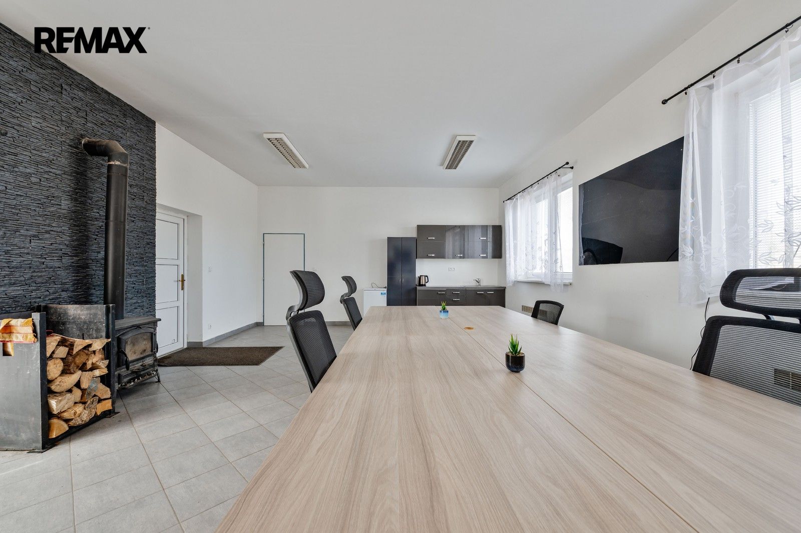 Prodej komerčního prostoru 11173 m² - foto 12