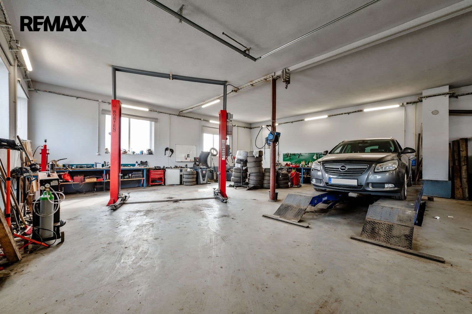 Prodej komerčního prostoru 11173 m² - foto 21