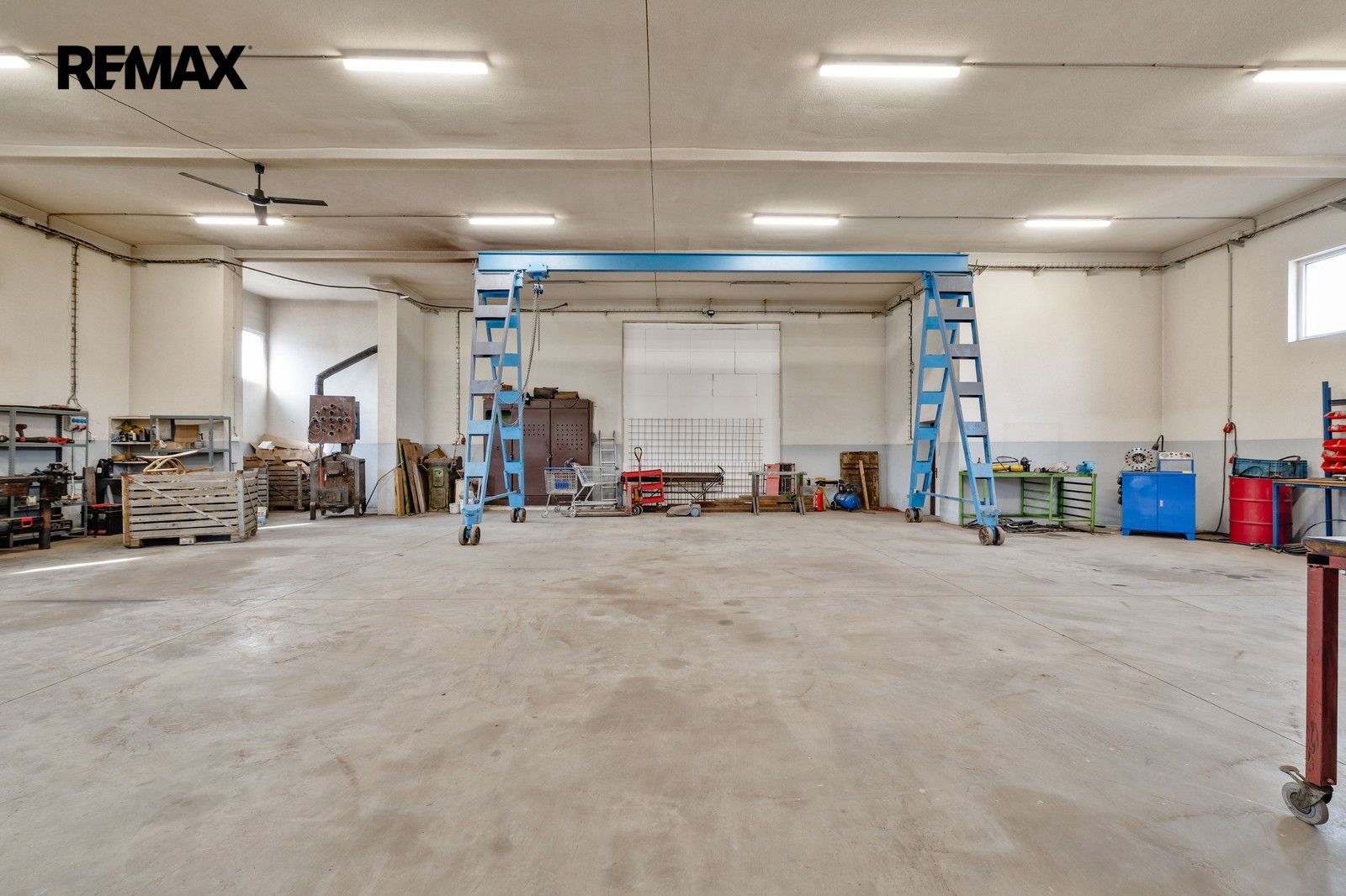 Prodej komerčního prostoru 11173 m² - foto 18
