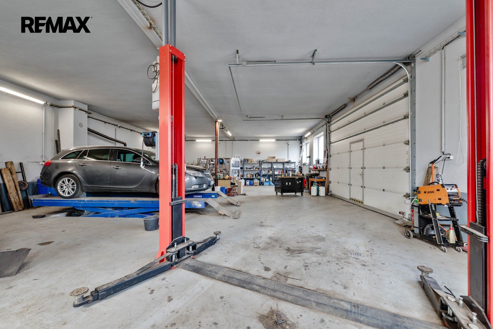 Prodej komerčního prostoru 11173 m² - foto 22