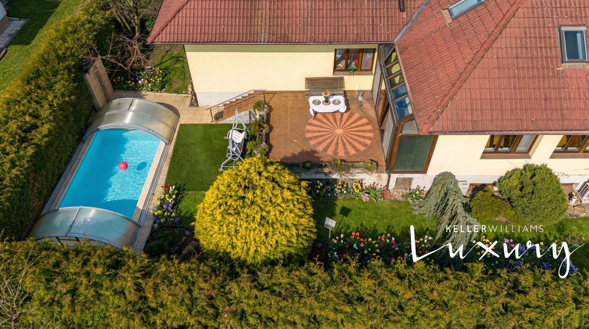 Prodej domu 286 m² - foto 2