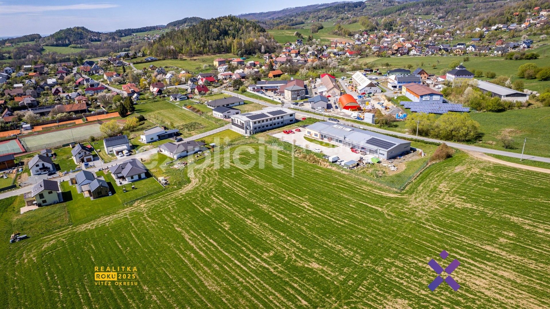 Prodej pozemku 2505 m² - foto 5