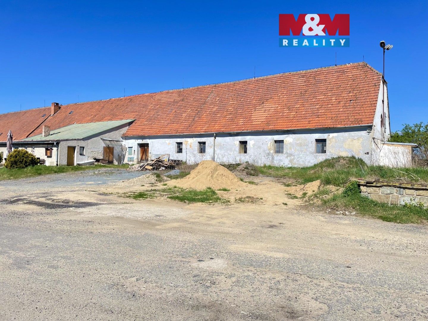 Prodej komerčního prostoru 900 m² - foto 3