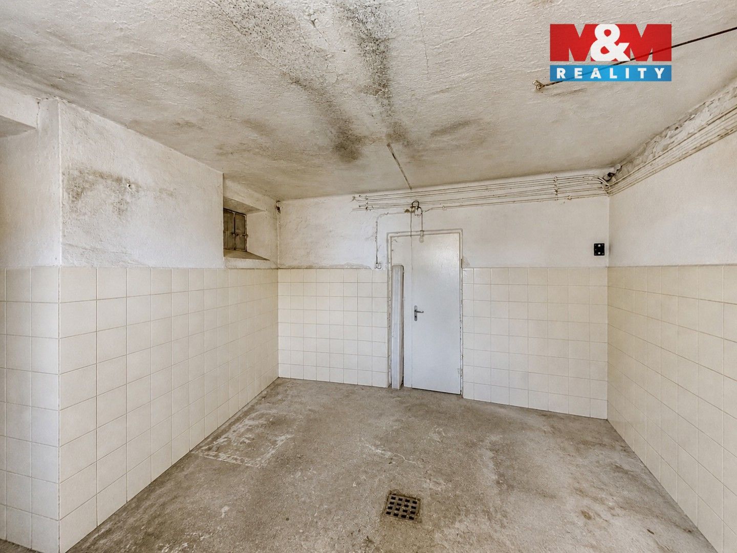 Prodej komerčního prostoru 900 m² - foto 23