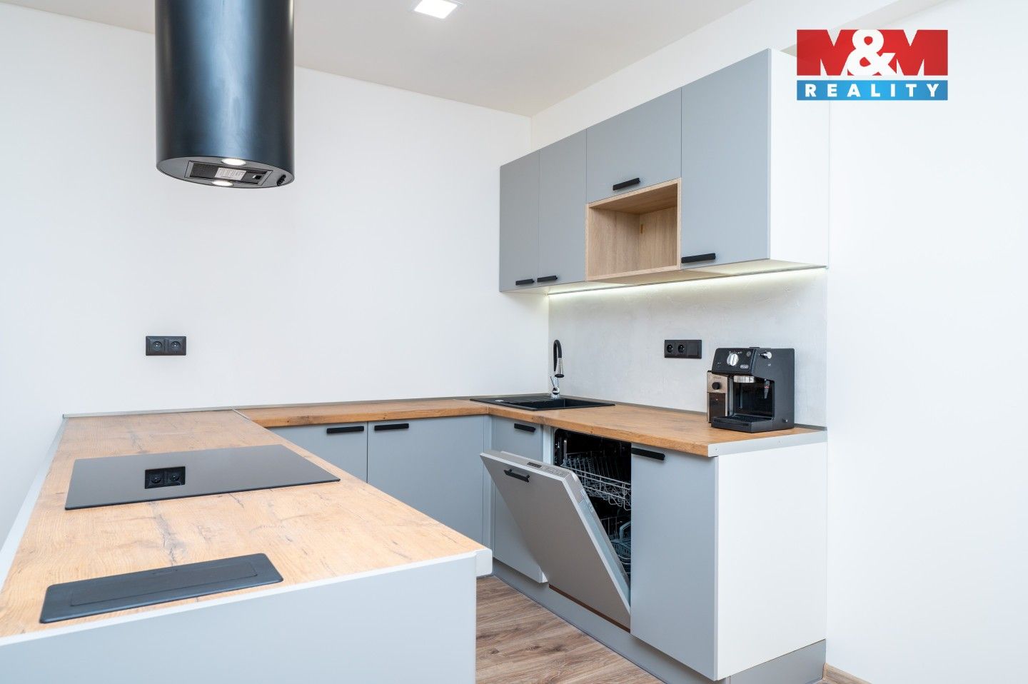 Prodej bytu 3+kk 74 m² - foto 5