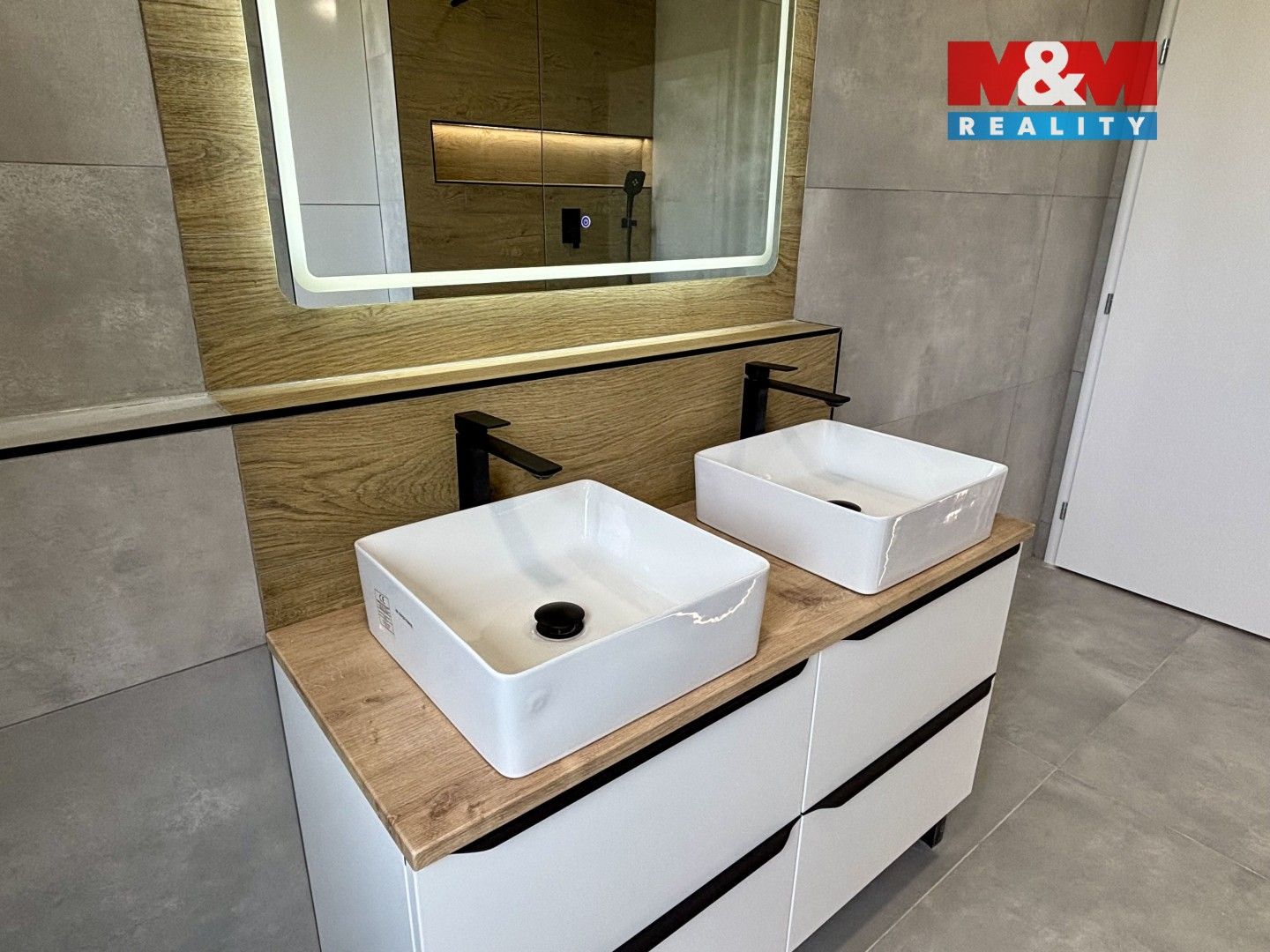 Prodej bytu 3+kk 74 m² - foto 12