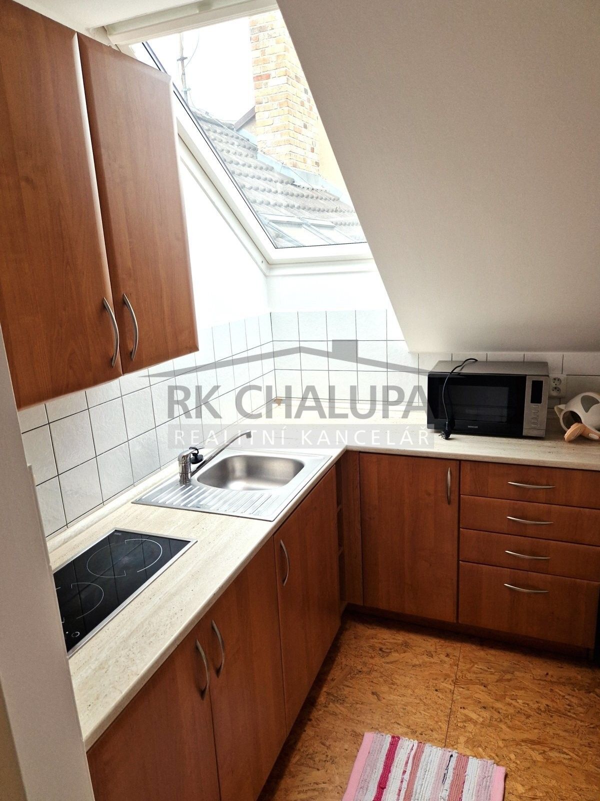 Pronájem bytu 1+1 38 m² - foto 5