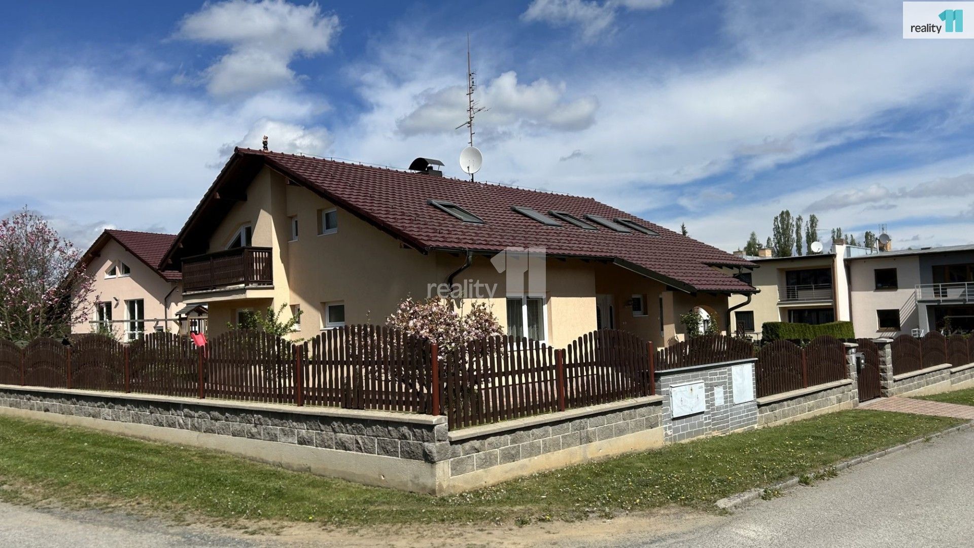 Pronájem domu 279 m² - foto 2