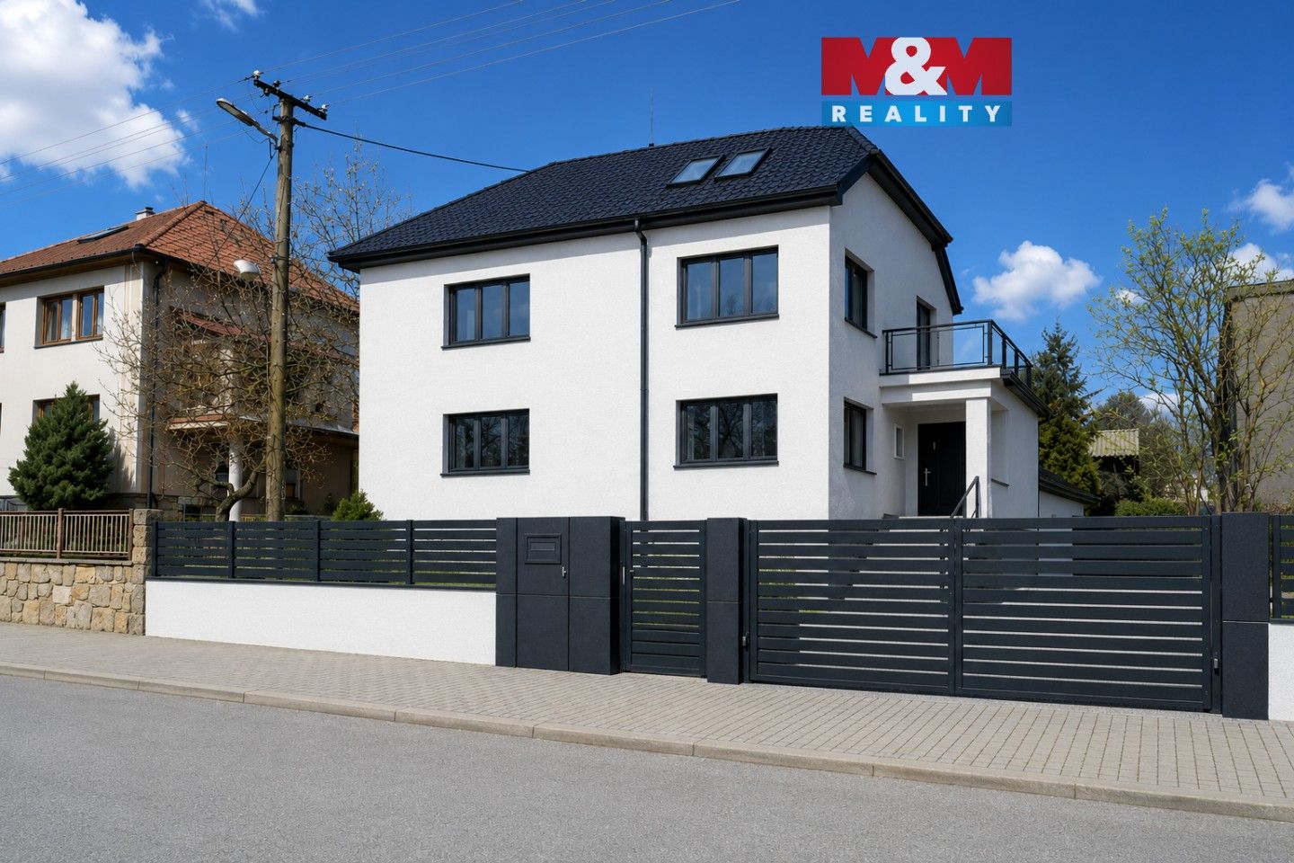 Prodej domu 200 m² - foto 1