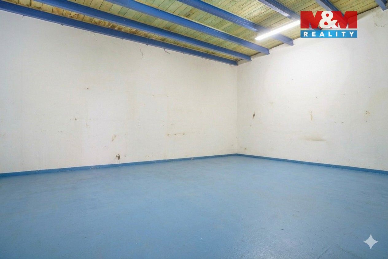 Pronájem komerčního prostoru 1200 m² - foto 7