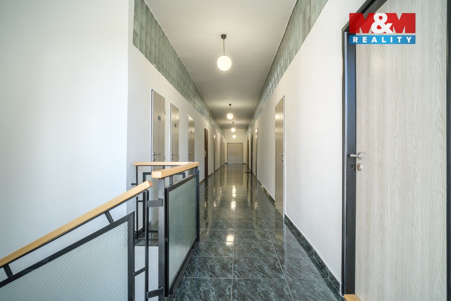 Pronájem komerčního prostoru 1200 m² - foto 17