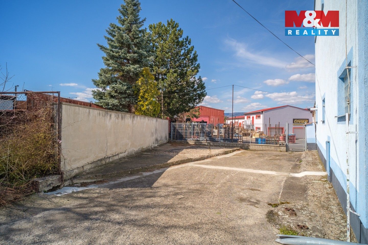 Pronájem komerčního prostoru 1200 m² - foto 24