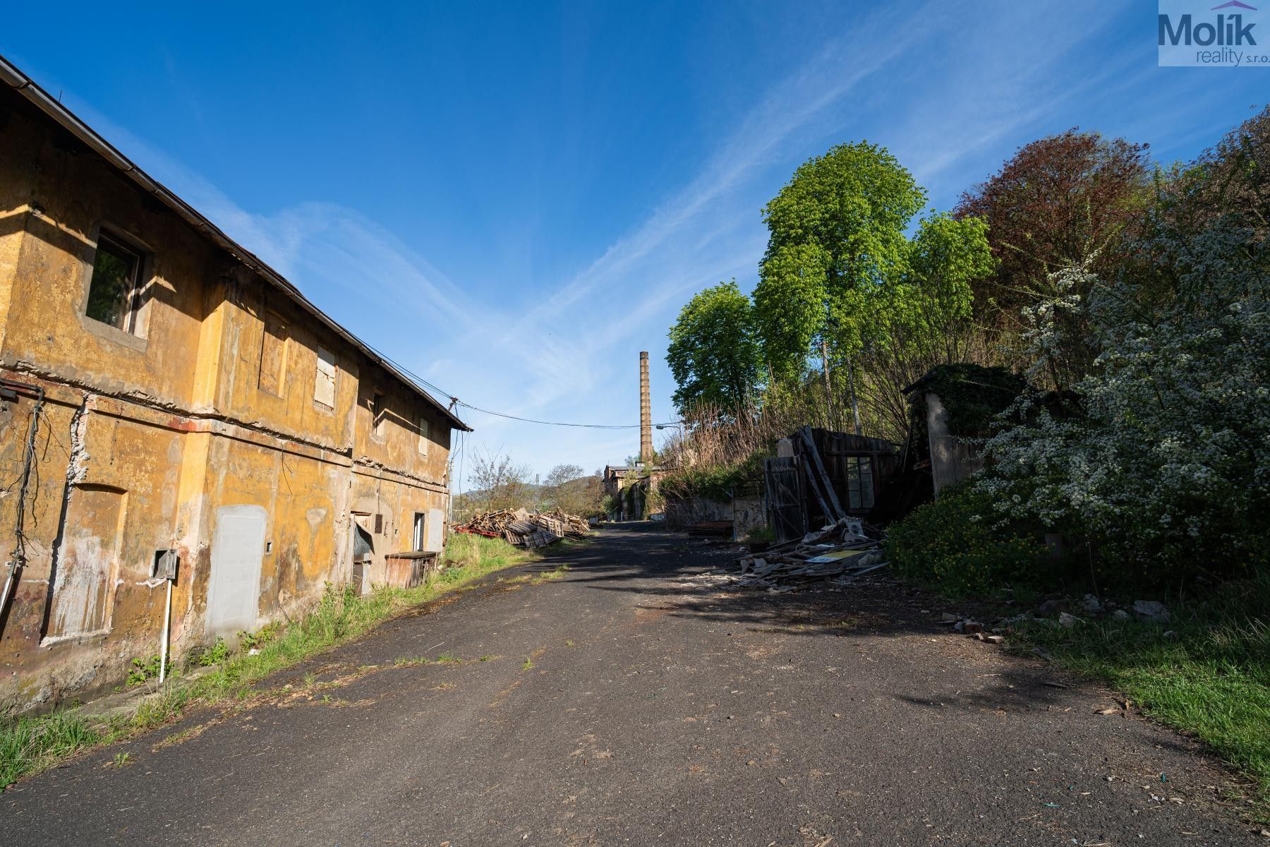 Prodej nemovitosti 35000 m² - foto 21