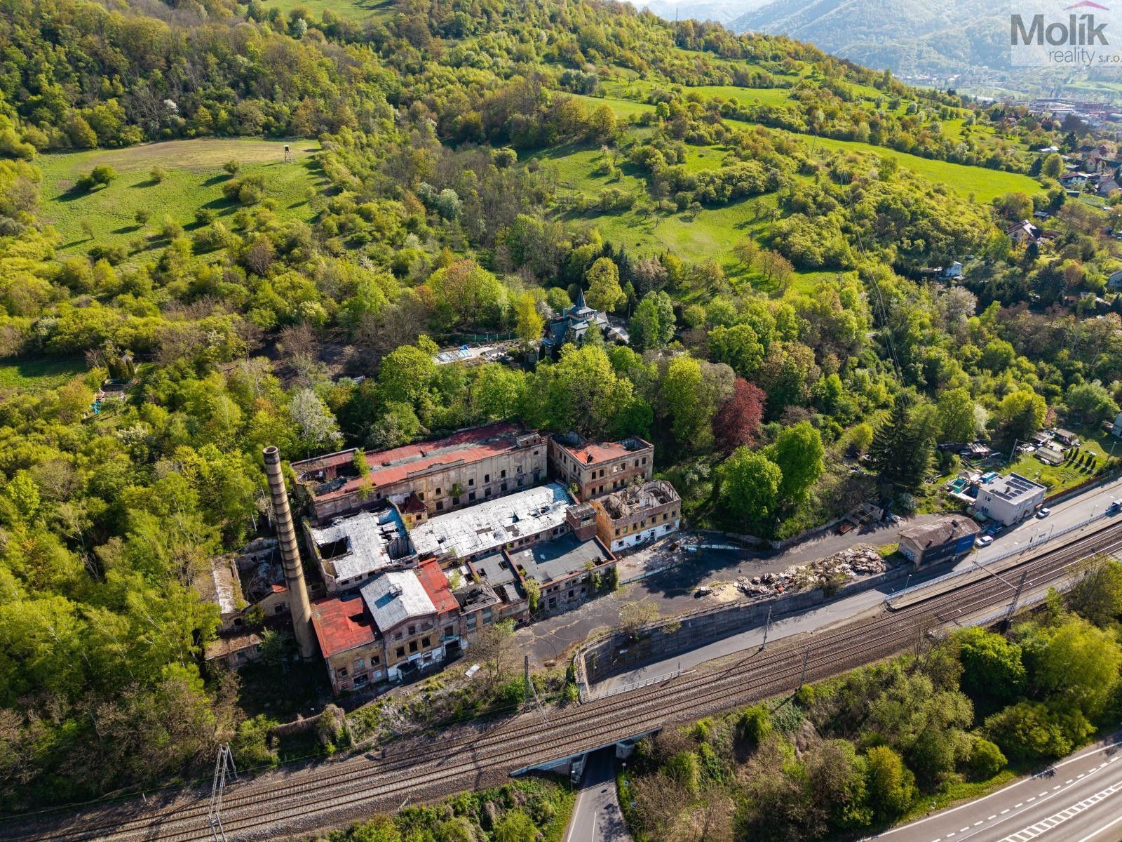 Prodej nemovitosti 35000 m² - foto 22