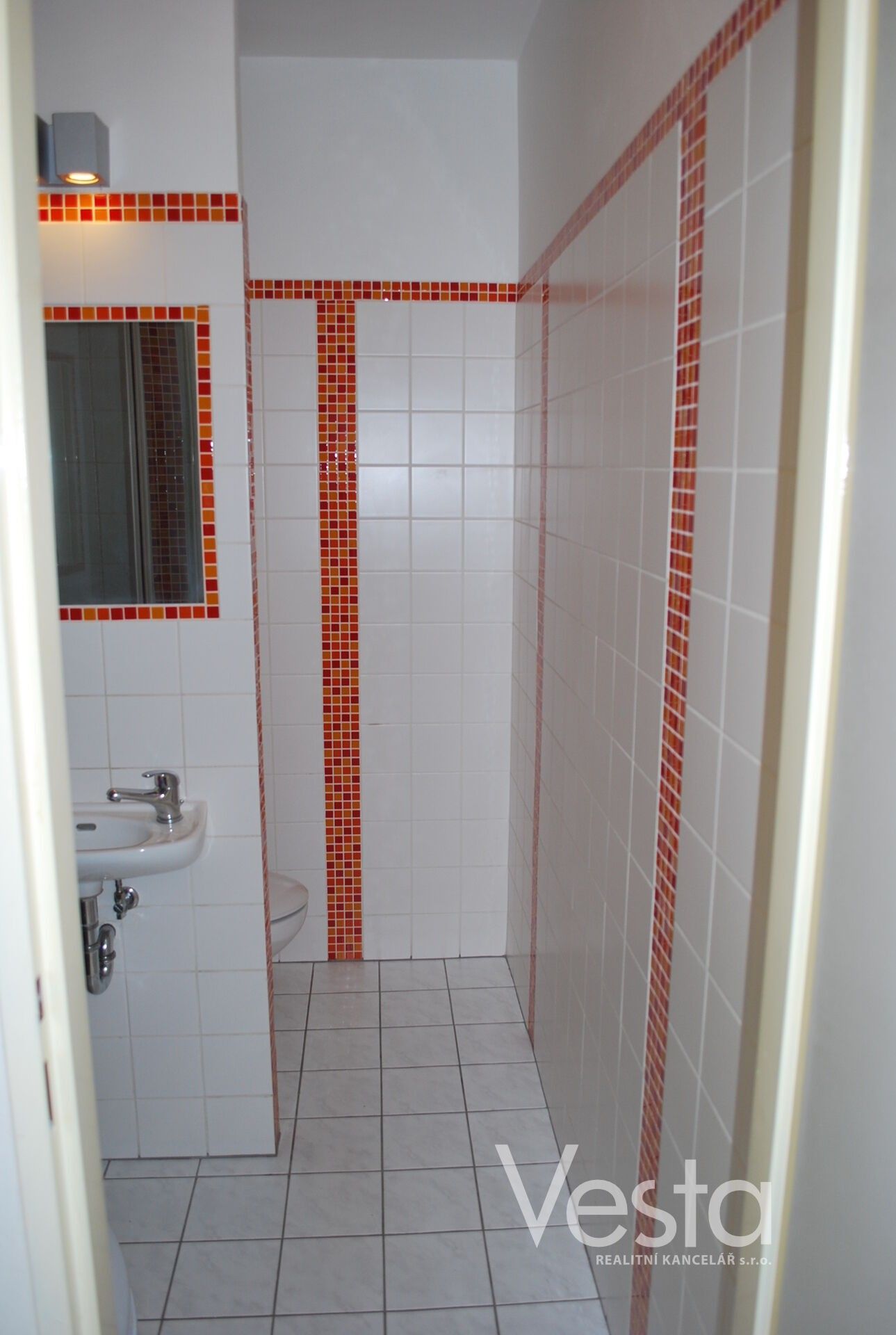 Pronájem bytu 1+1 38 m² - foto 5