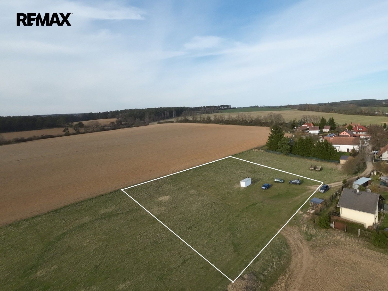 Prodej pozemku 2501 m² - foto 3