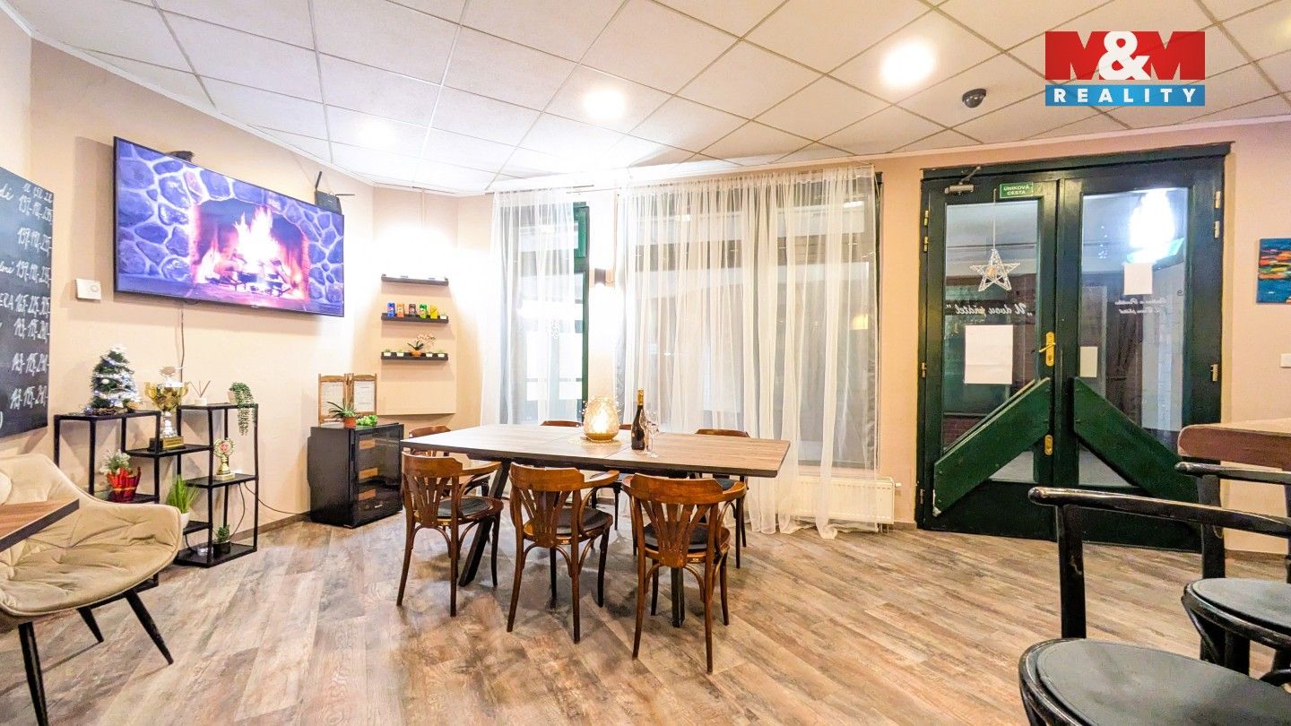 Pronájem komerčního prostoru 76 m² - foto 7