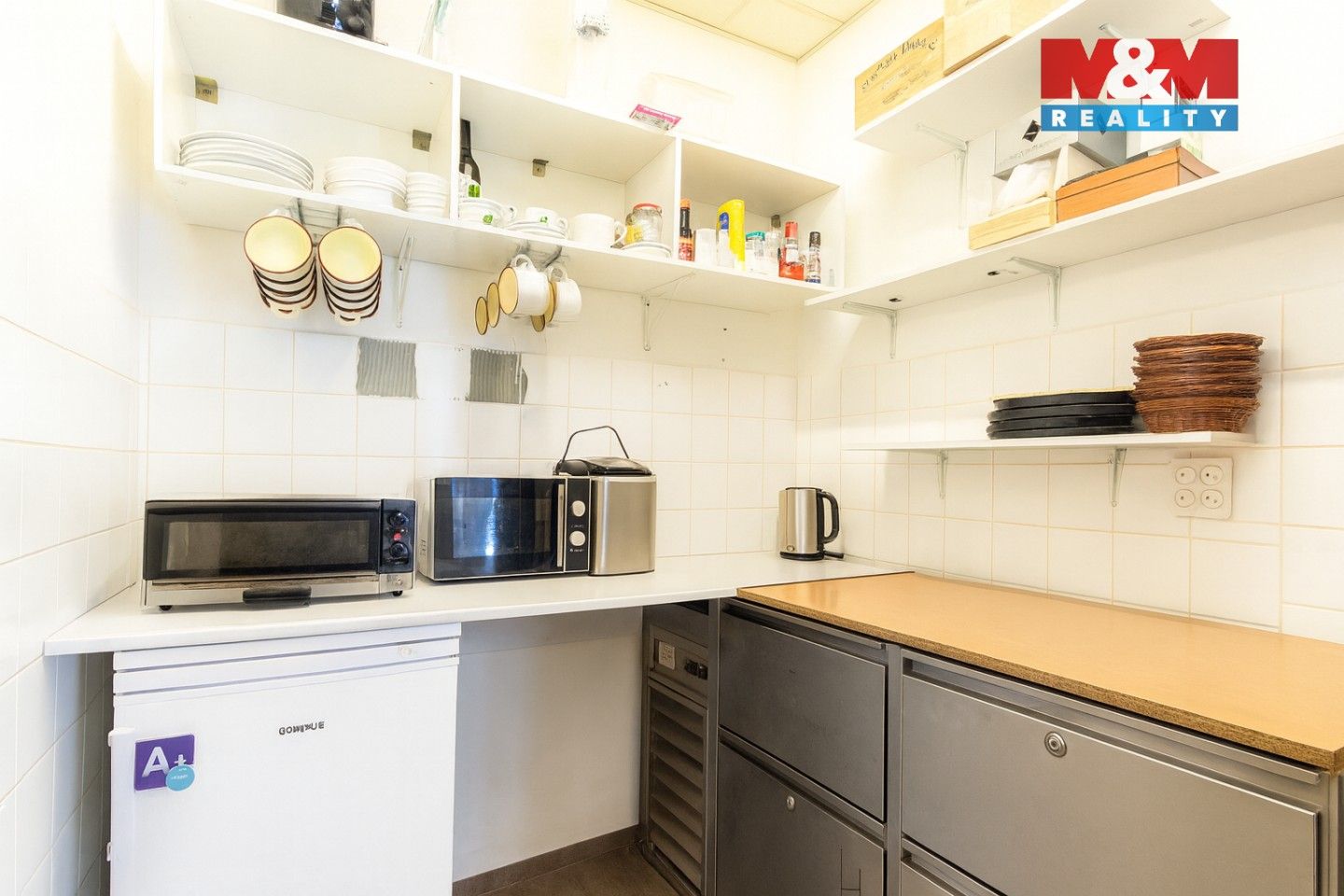 Pronájem komerčního prostoru 76 m² - foto 9