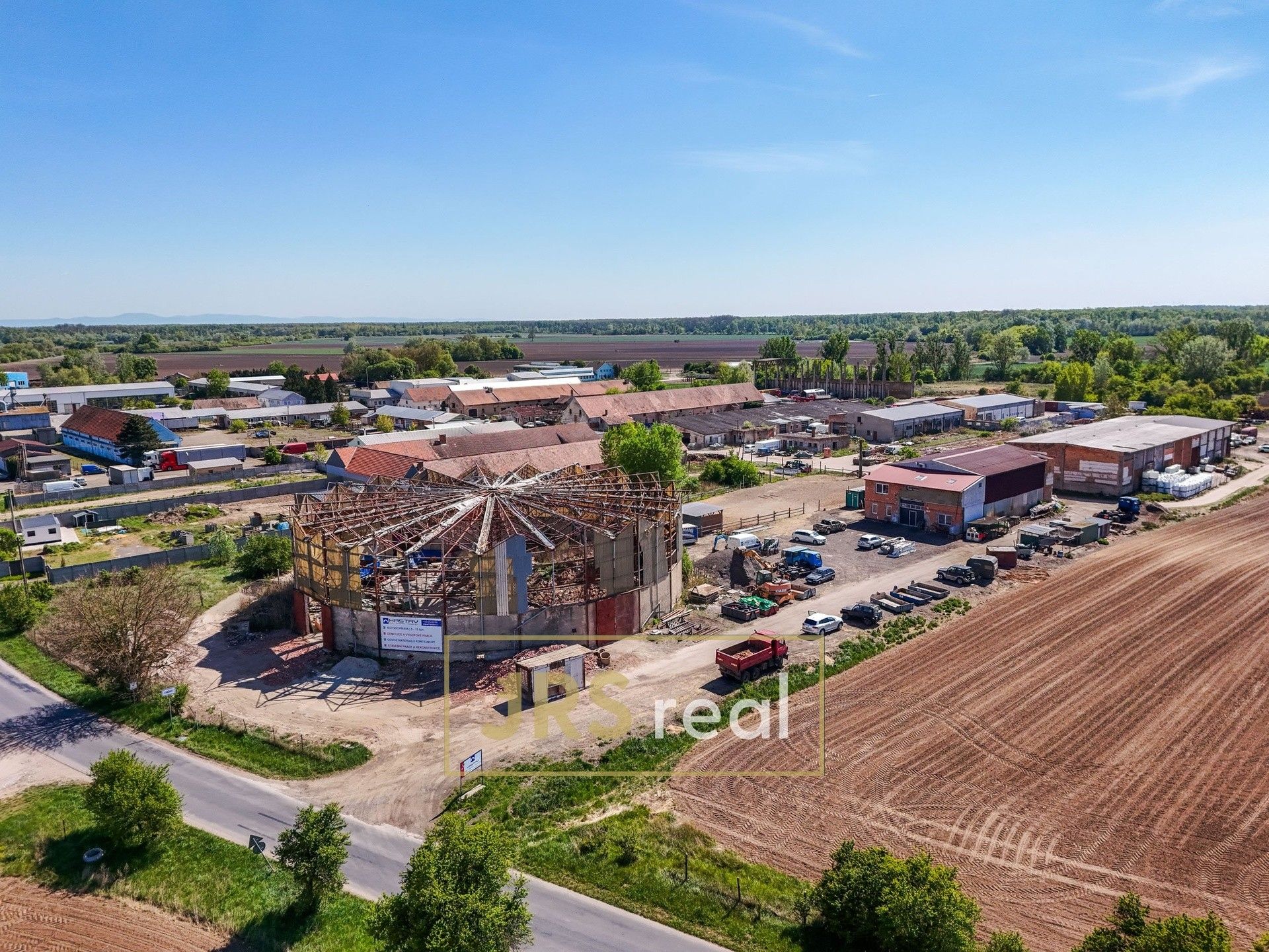 Prodej komerčního prostoru 264 m² - foto 17