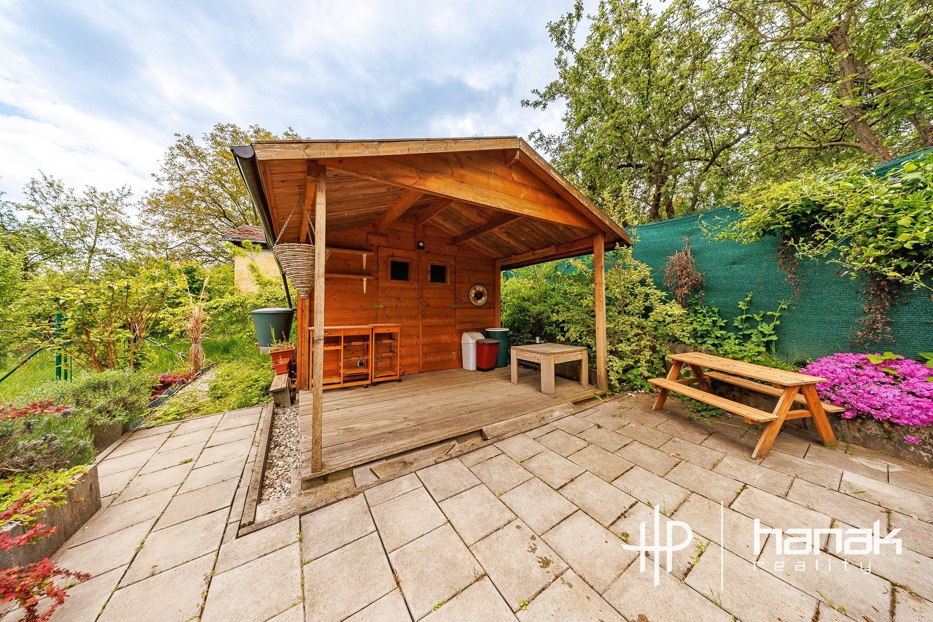 Prodej pozemku 350 m² - foto 3