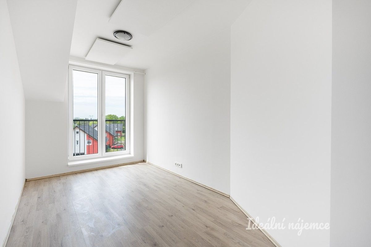 Pronájem bytu 1+kk 23 m² - foto 4