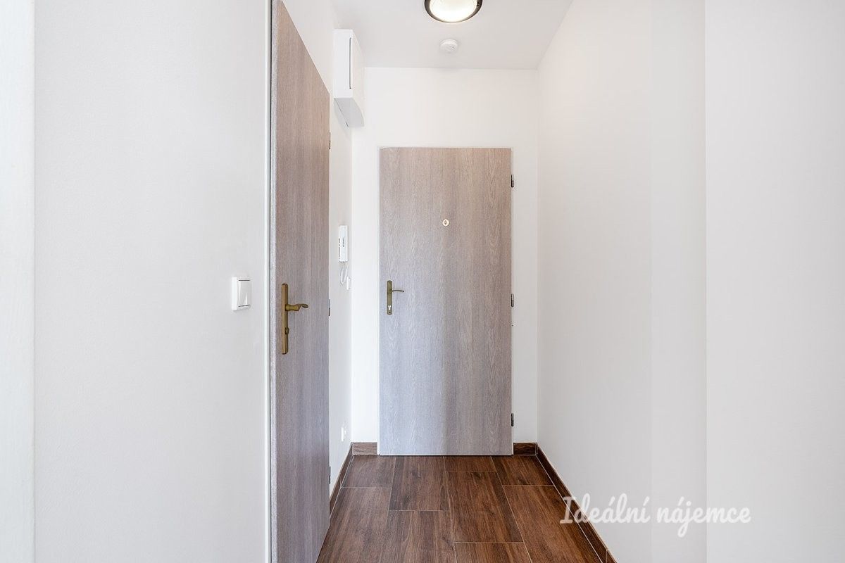 Pronájem bytu 1+kk 23 m² - foto 5