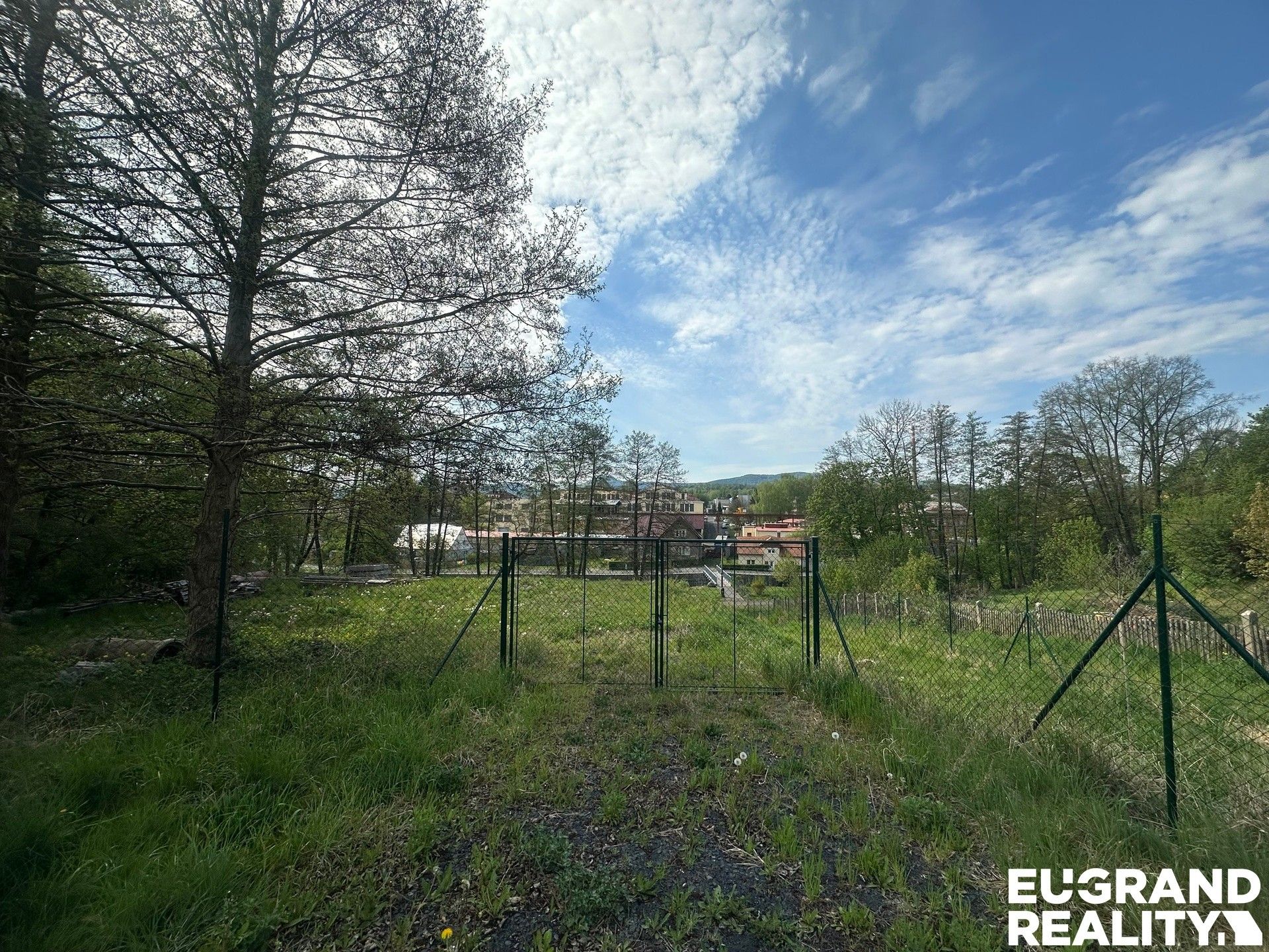 Prodej pozemku 2373 m² - foto 6