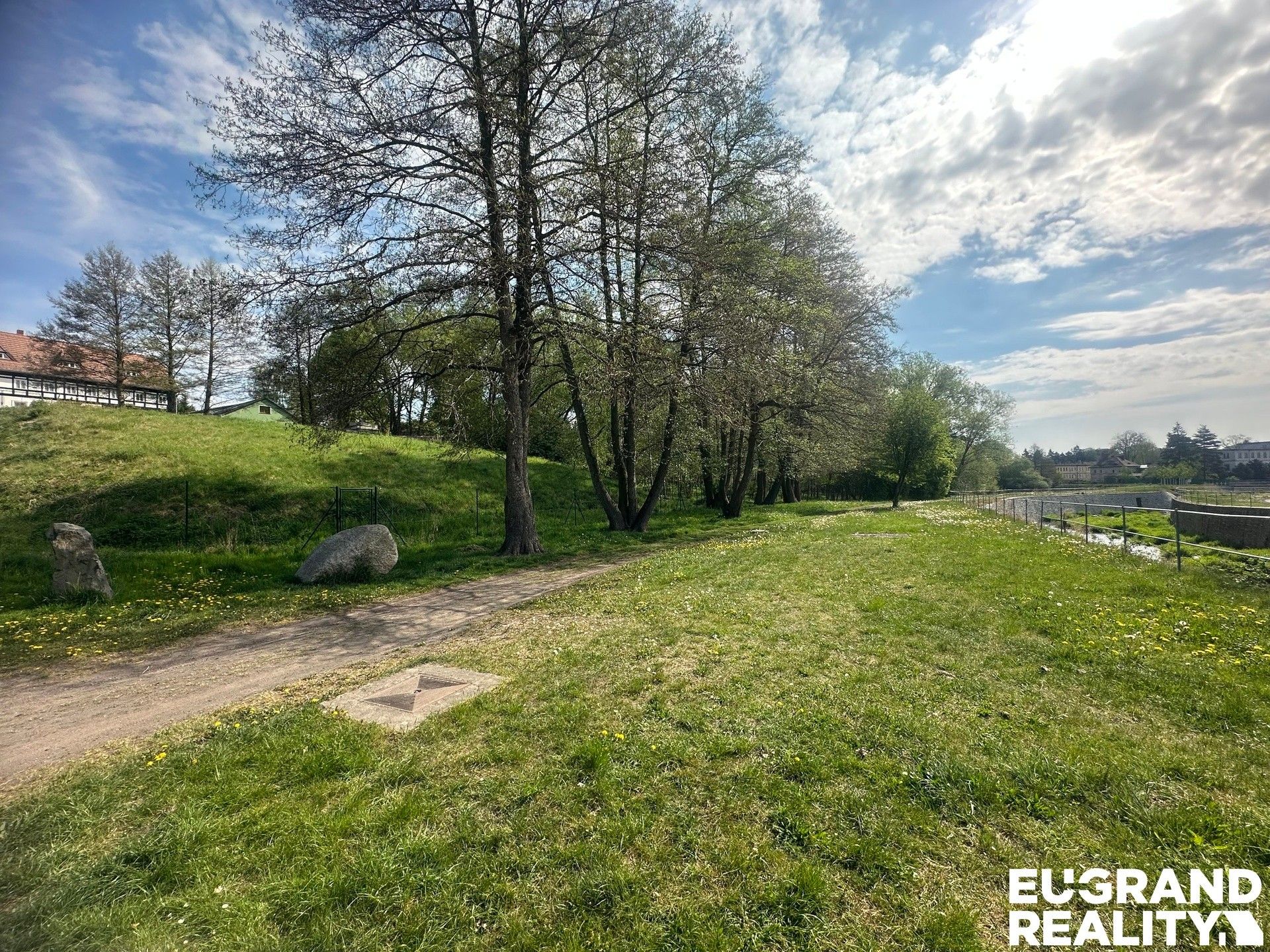 Prodej pozemku 2373 m² - foto 10