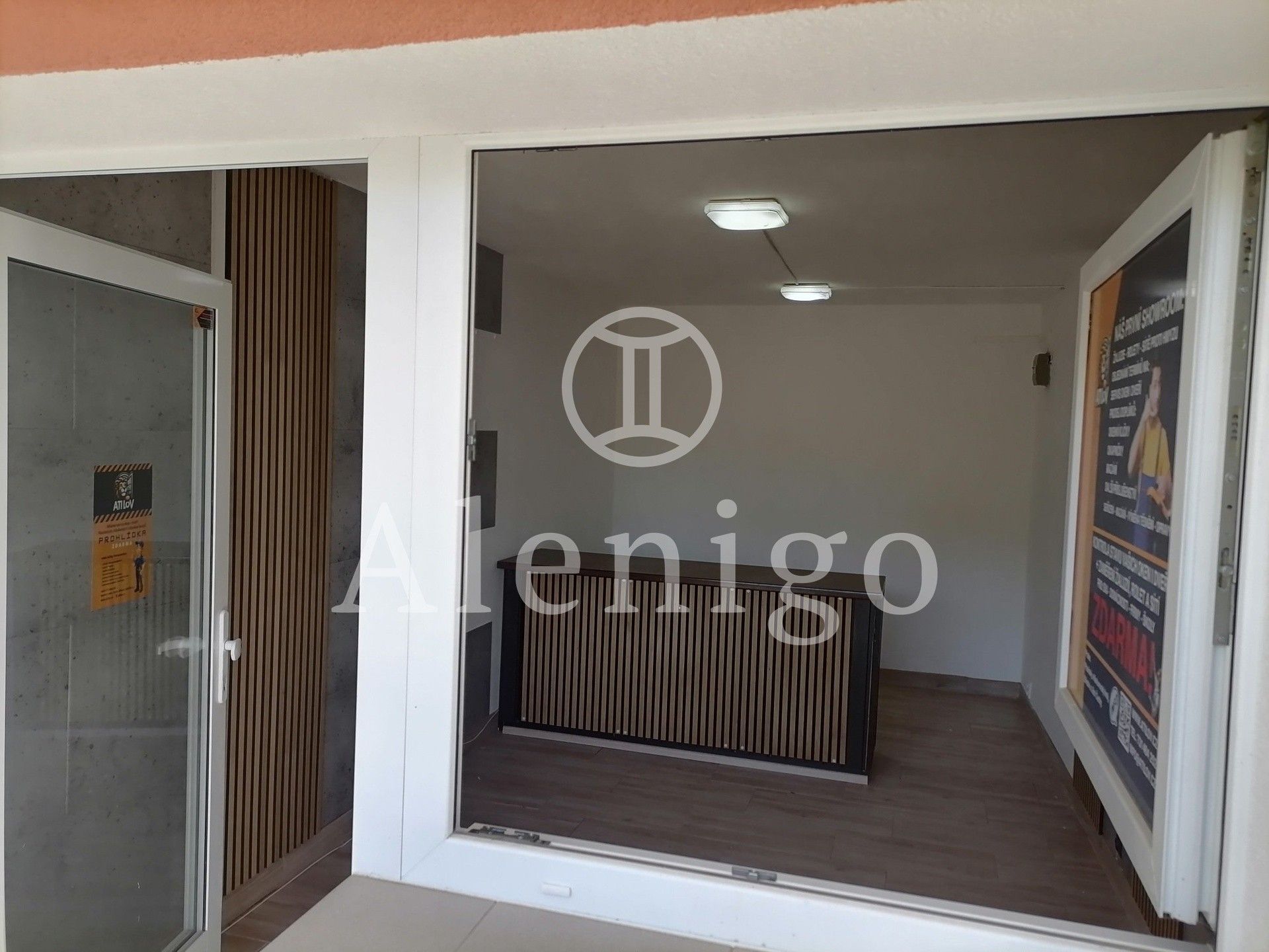 Prodej komerčního prostoru 15 m² - foto 1