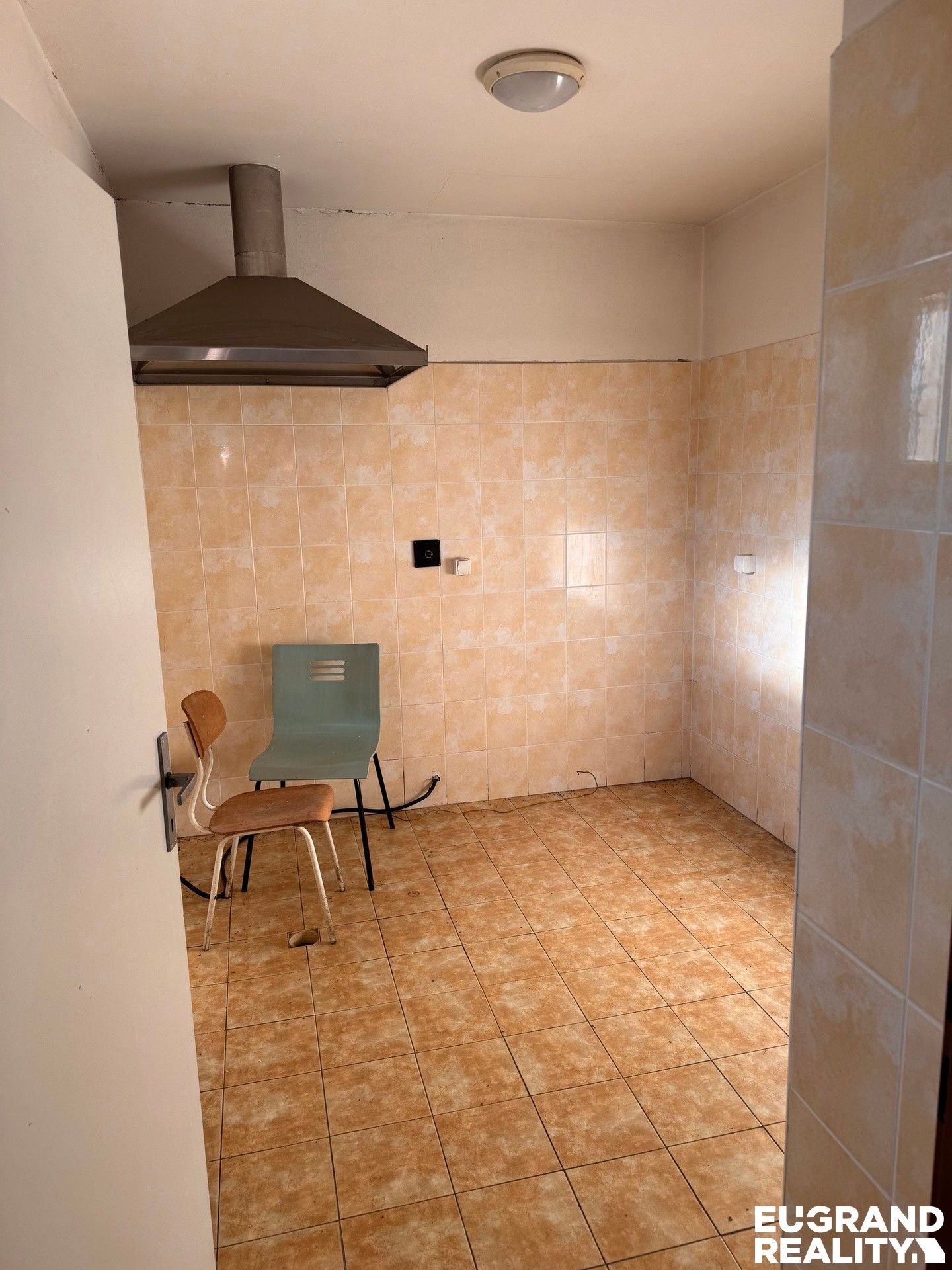 Prodej komerčního prostoru 170 m² - foto 8