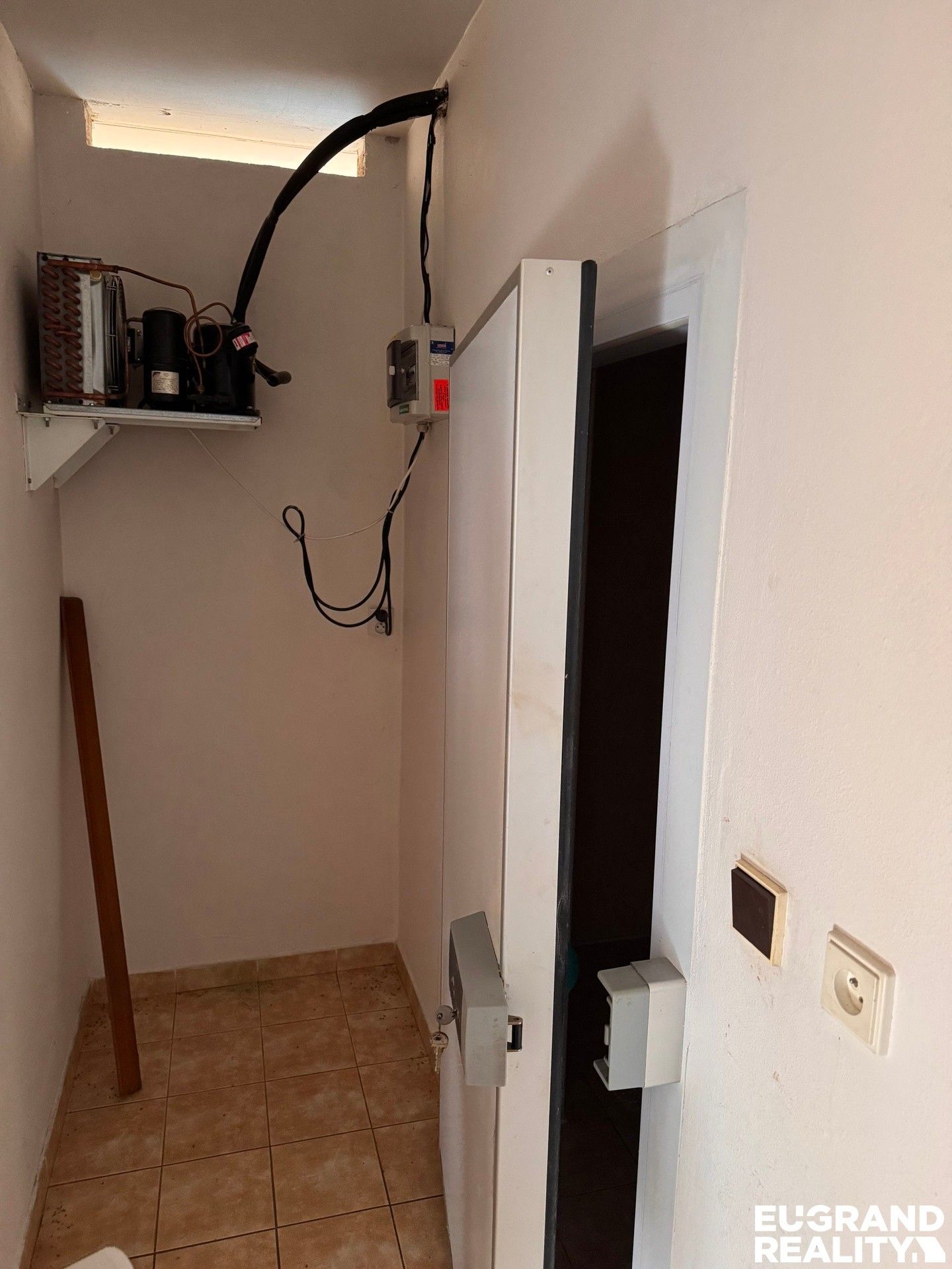Prodej komerčního prostoru 170 m² - foto 13