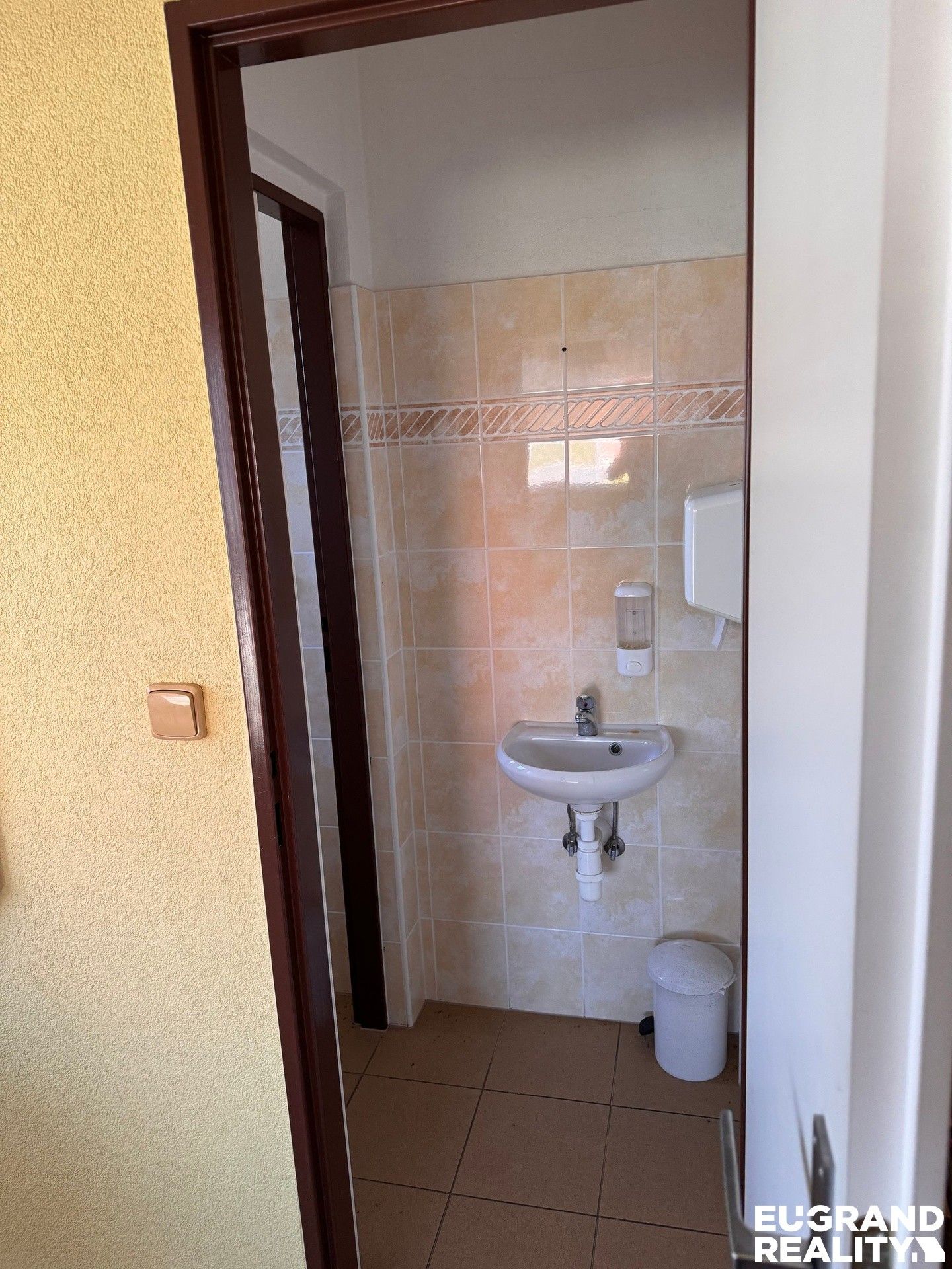 Prodej komerčního prostoru 170 m² - foto 17