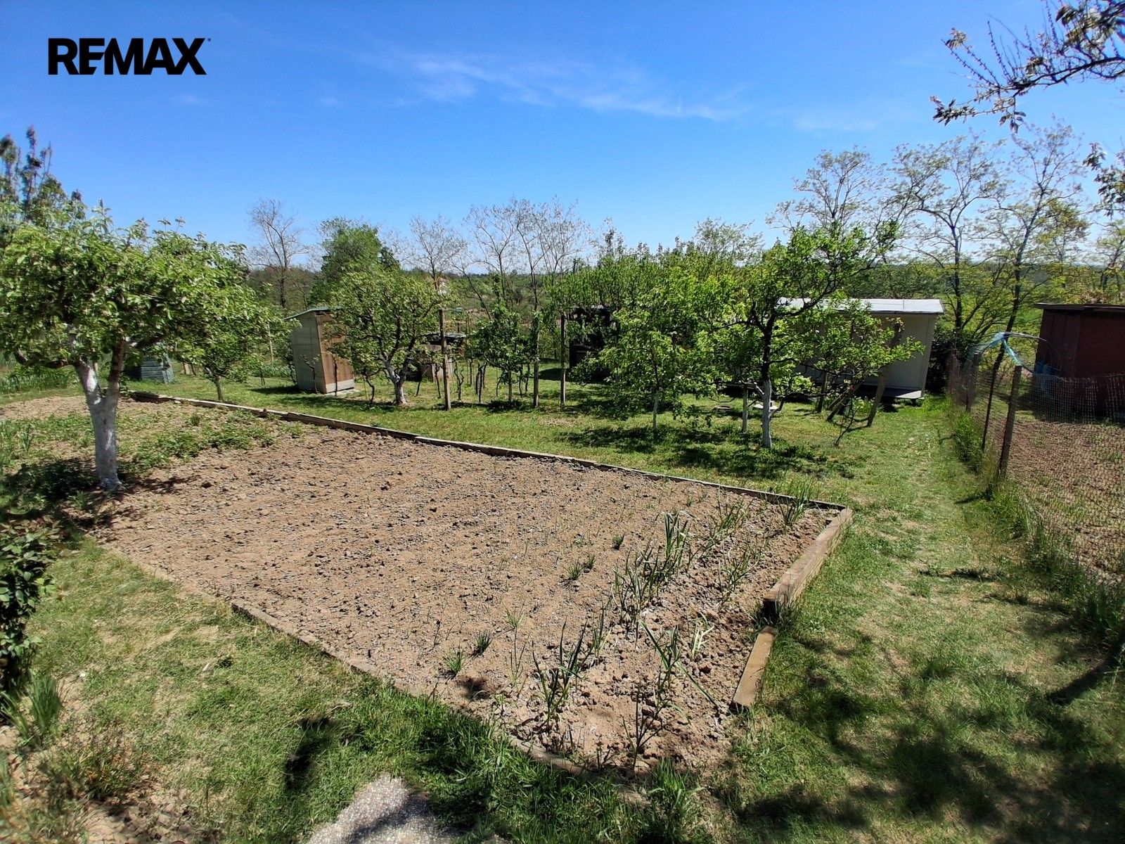 Prodej pozemku 579 m² - foto 2
