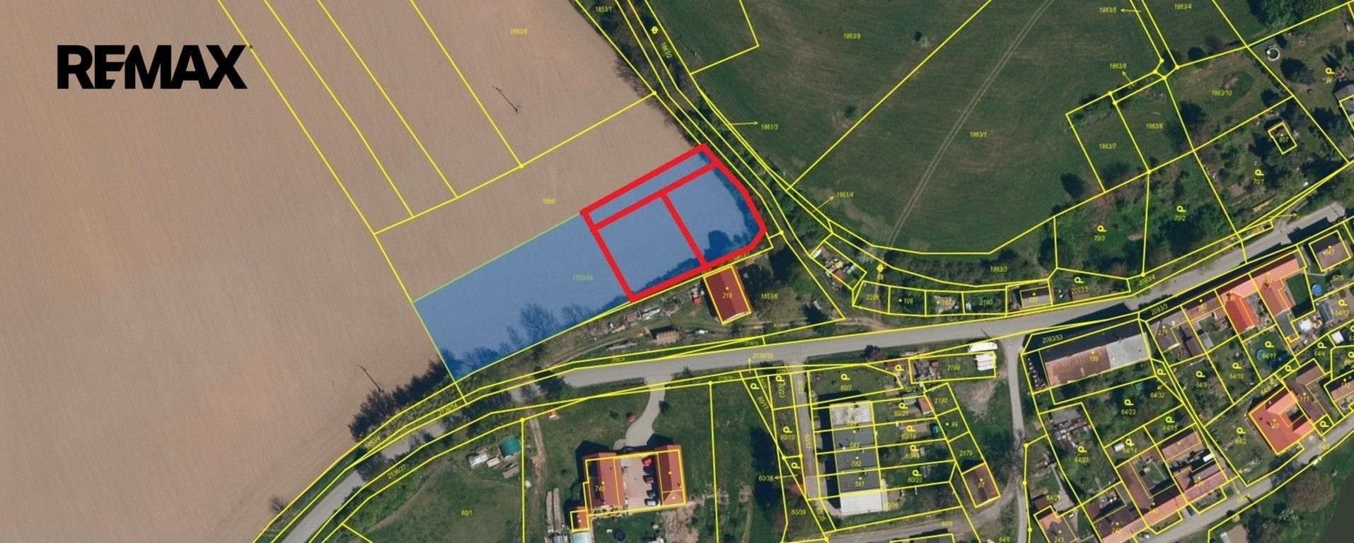 Prodej pozemku 900 m² - foto 1