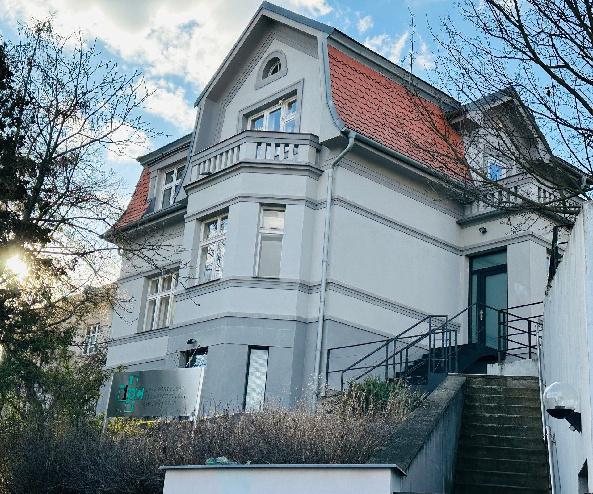 Prodej domu 185 m² - foto 1