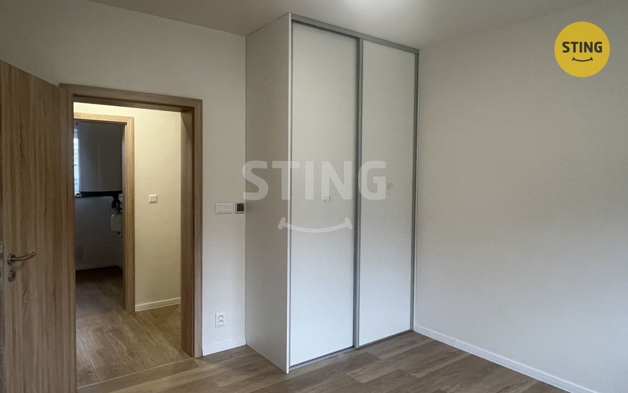 Pronájem bytu 3+kk 79 m² - foto 8