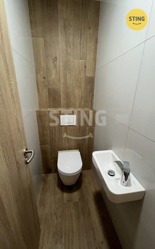 Pronájem bytu 3+kk 79 m² - foto 13