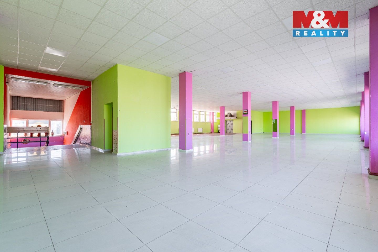 Prodej komerčního prostoru 1200 m² - foto 7