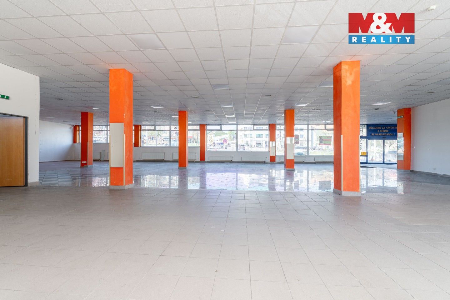 Prodej komerčního prostoru 1200 m² - foto 24