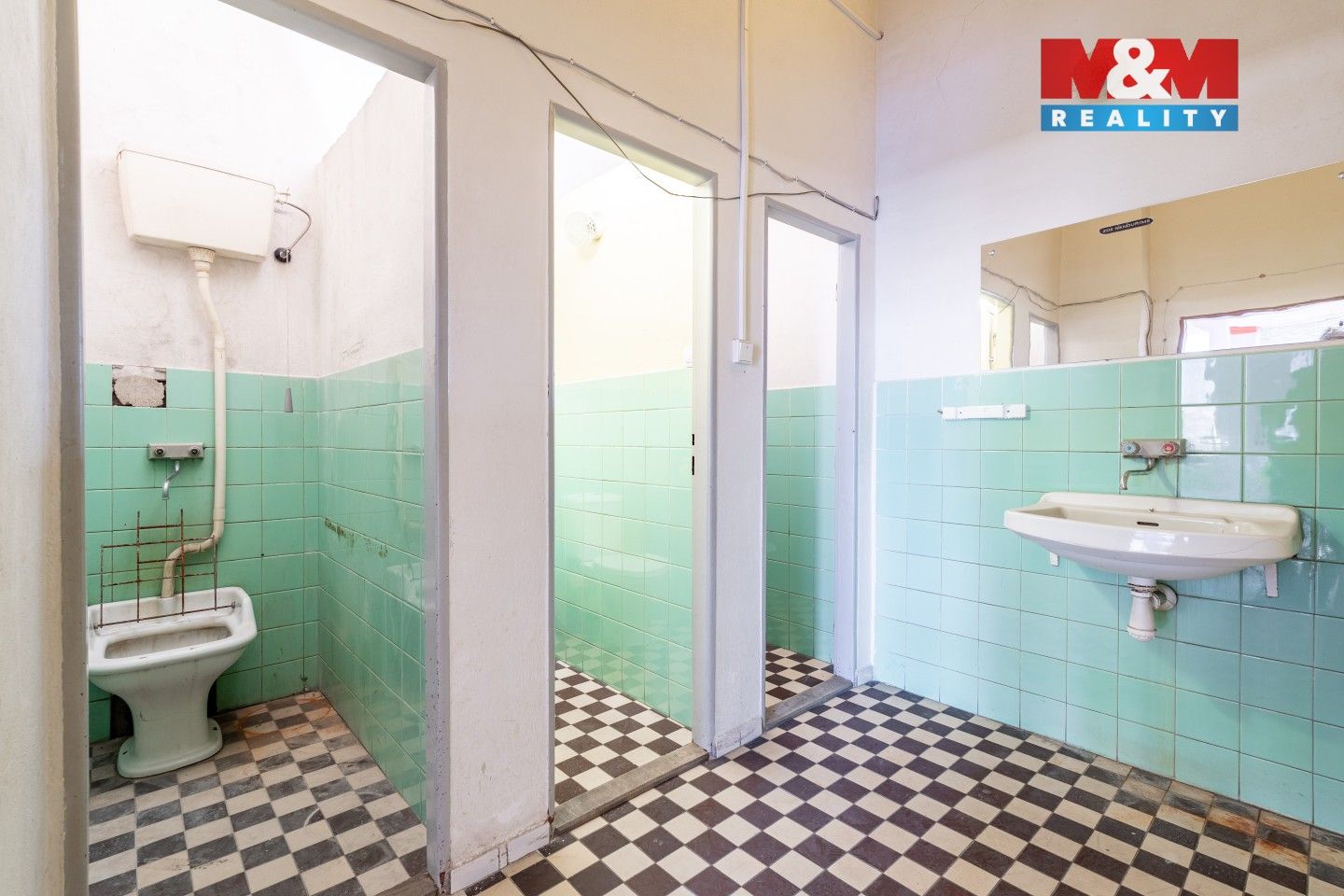 Prodej komerčního prostoru 1200 m² - foto 22