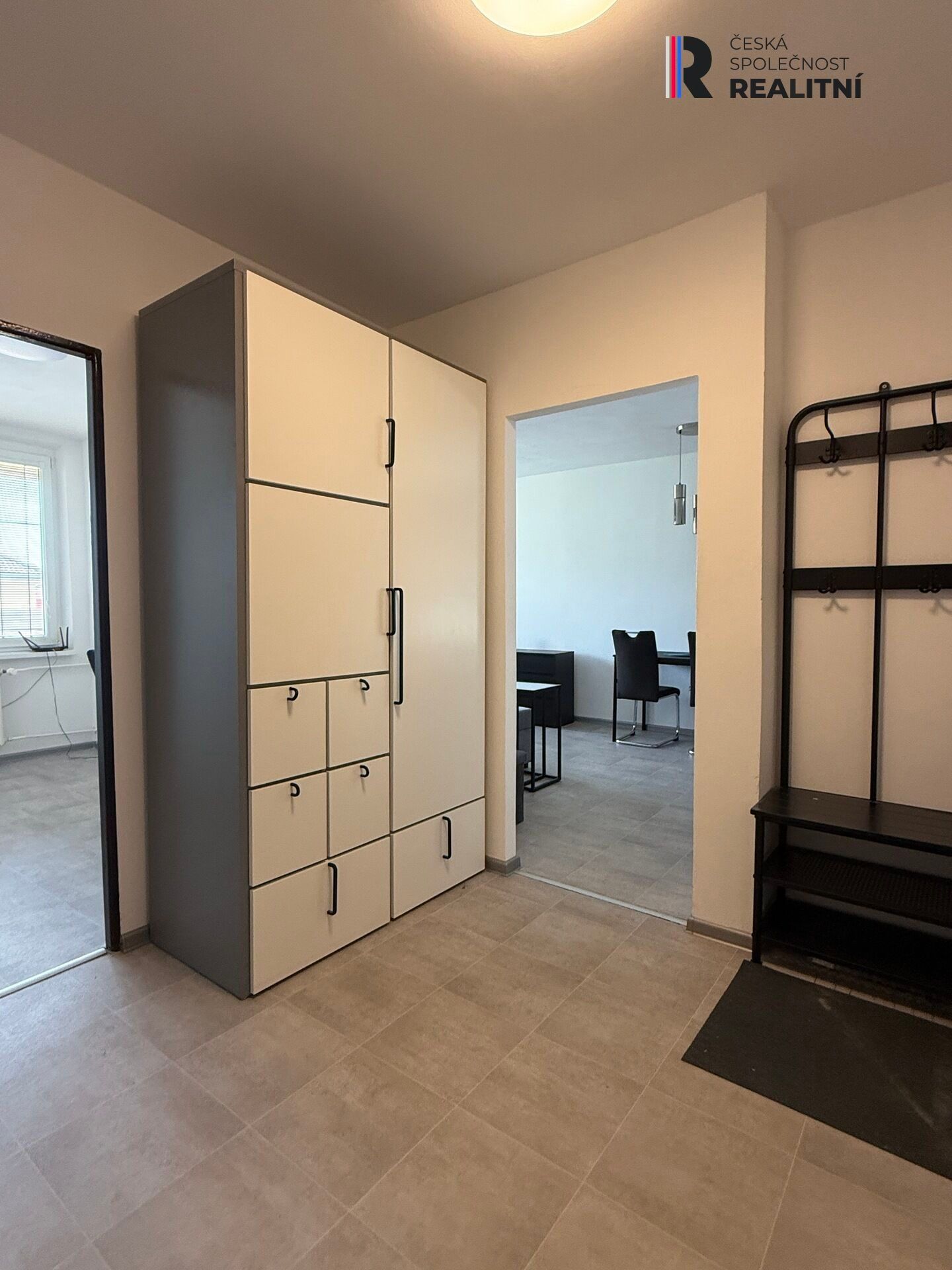 Pronájem bytu 3+kk 68 m² - foto 3