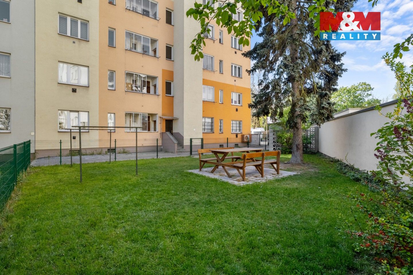 Prodej bytu 2+kk 45 m² - foto 2