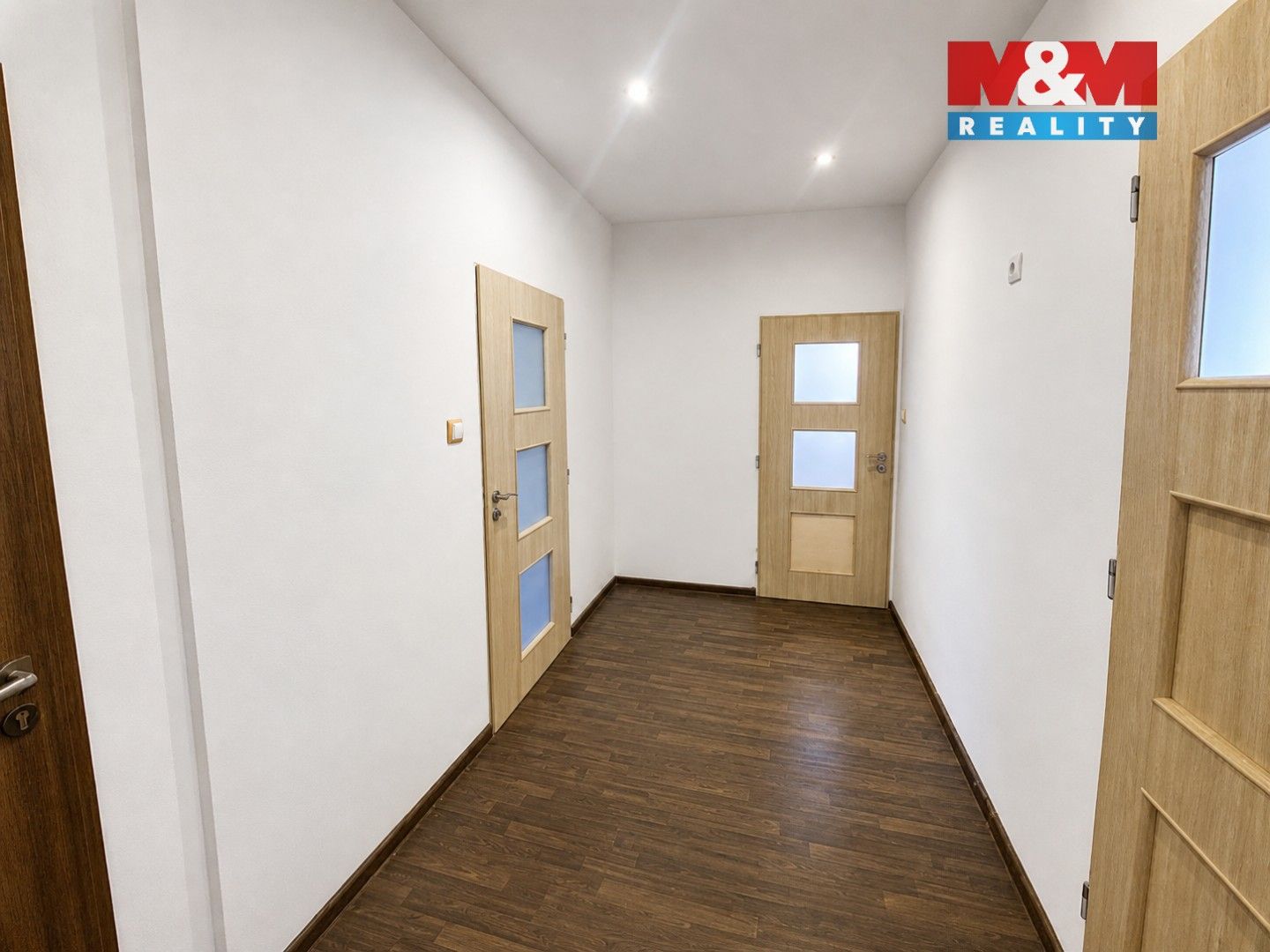 Pronájem bytu 4+1 140 m² - foto 17