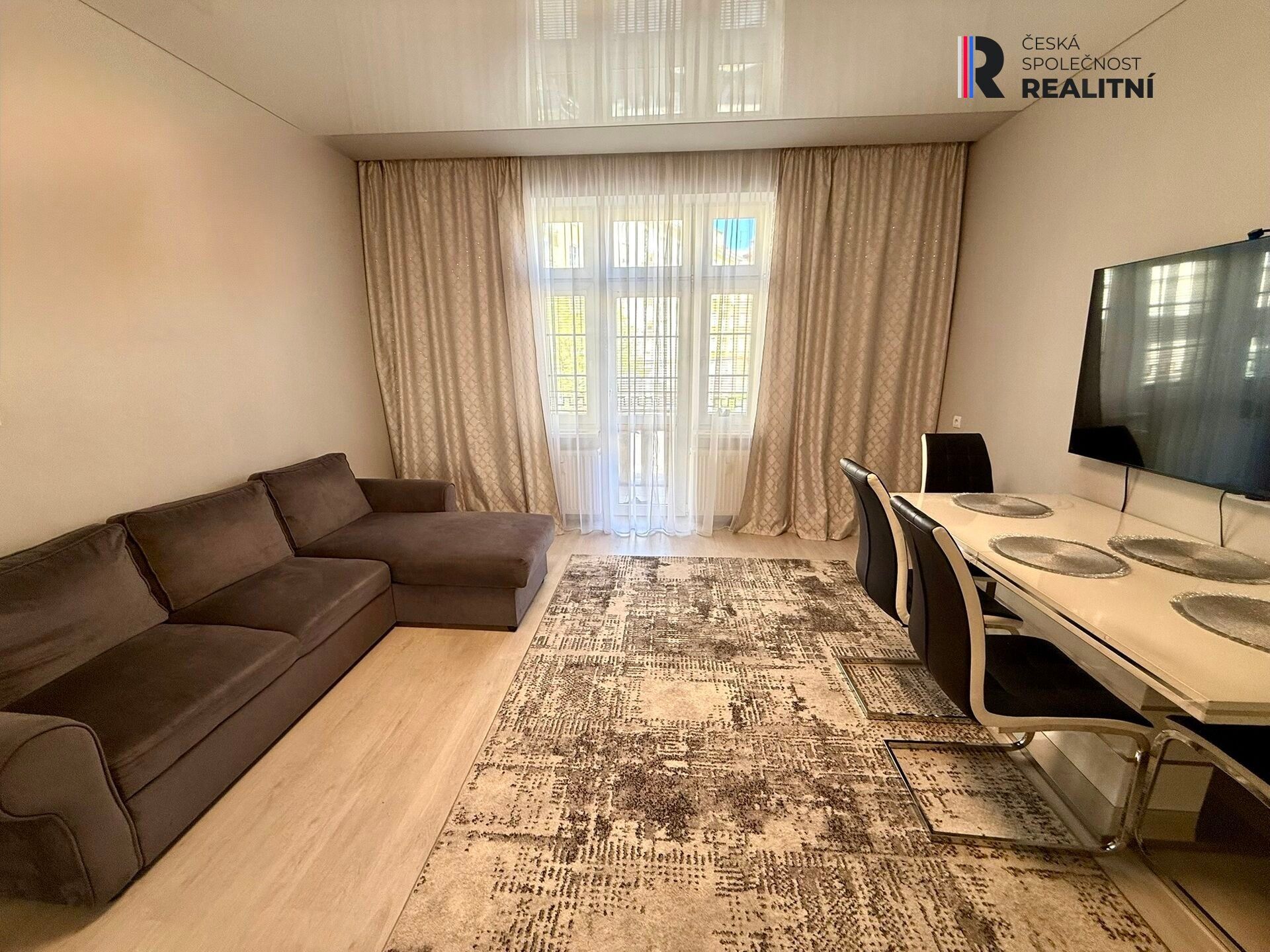 Prodej bytu 2+1 60 m² - foto 1
