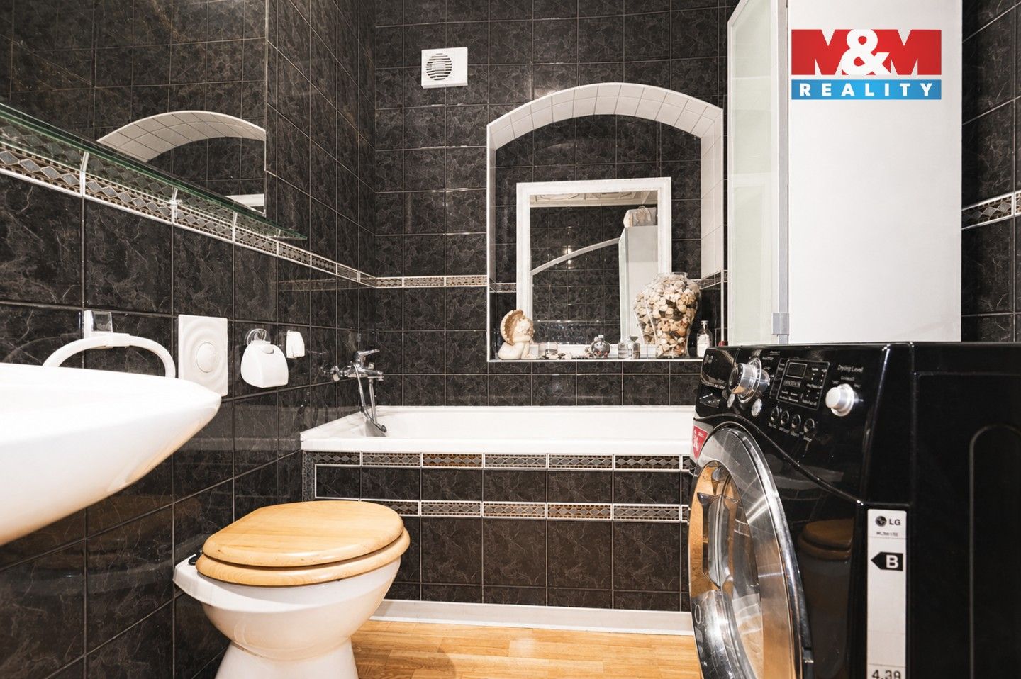 Prodej domu 260 m² - foto 2