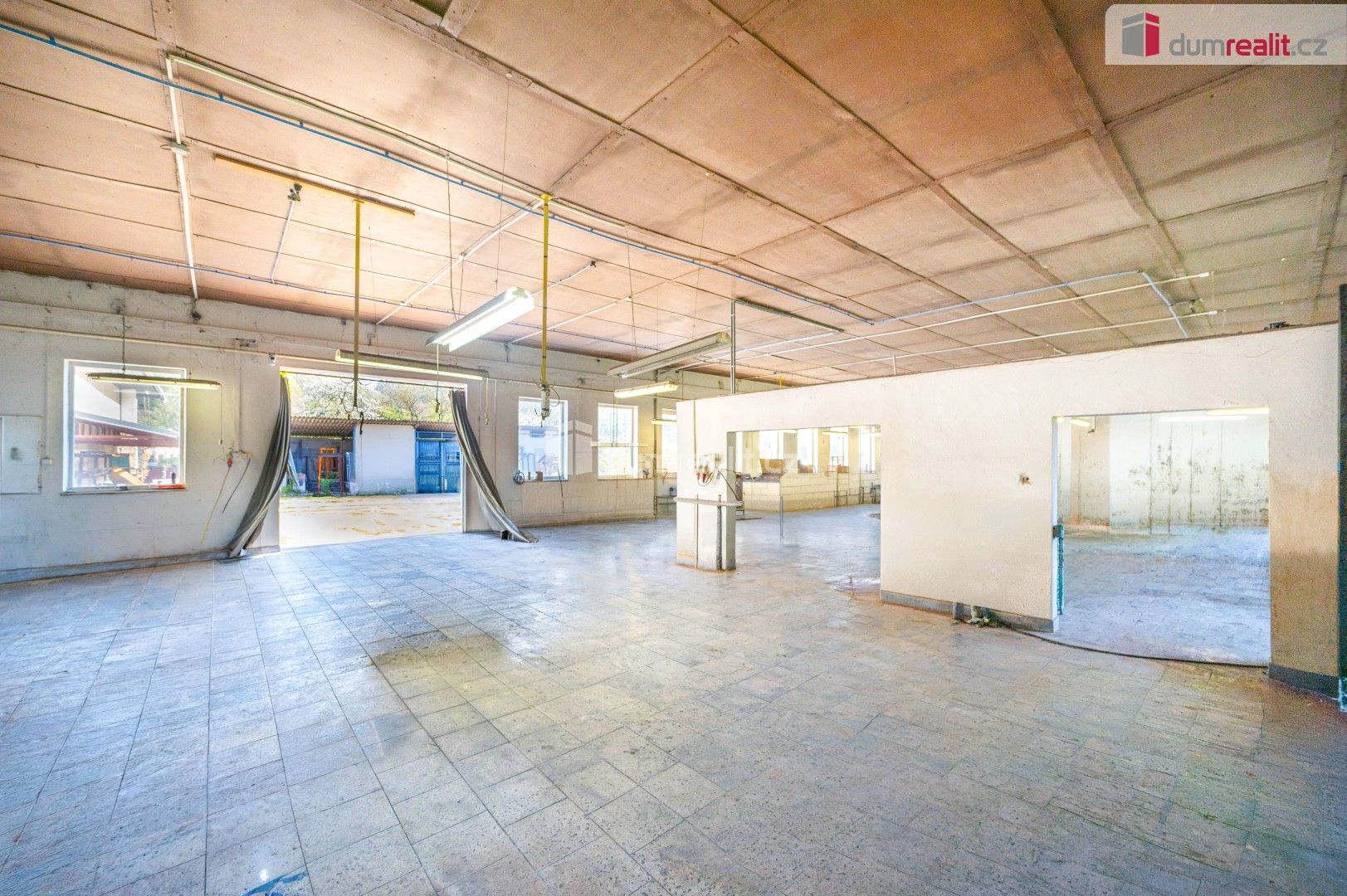 Prodej komerčního prostoru 3615 m² - foto 16